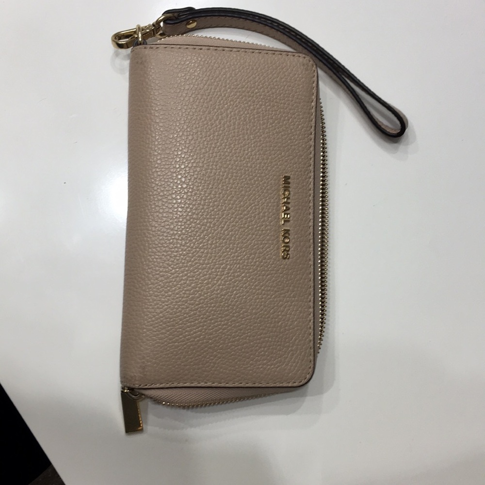 Michael Kors wallet - Picture 4 of 4